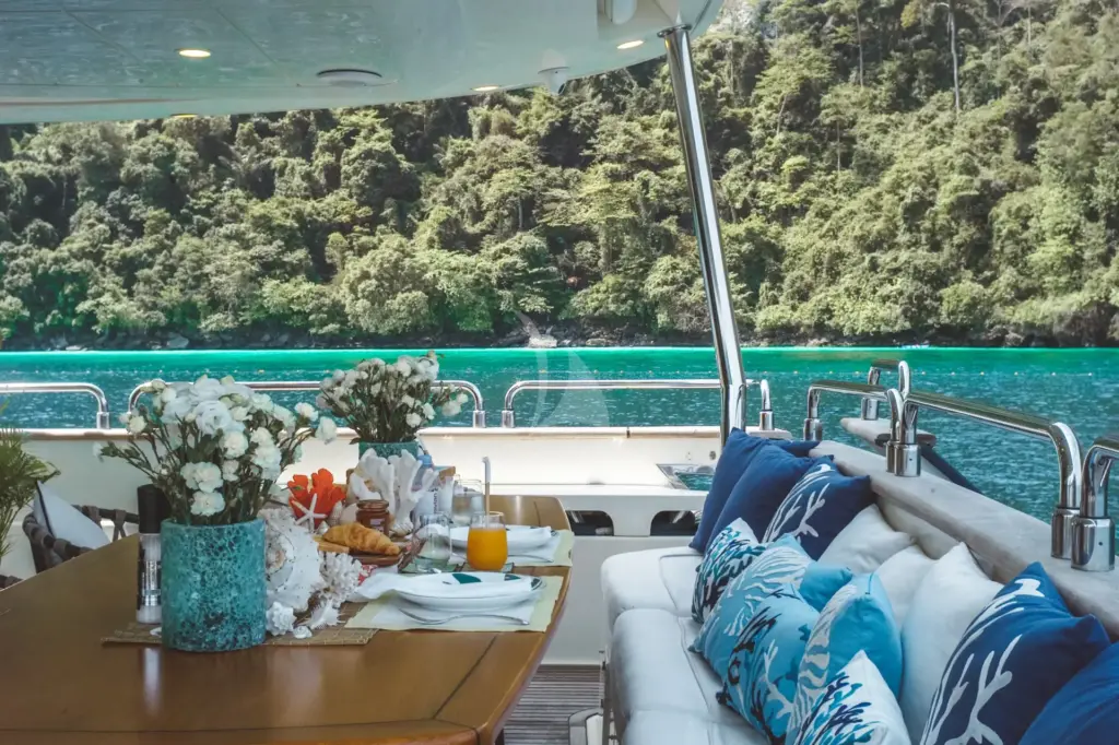 FOR YOUR EYES ONLY - Main Aft Deck 3