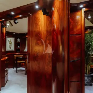 Master connecting Lounge Area