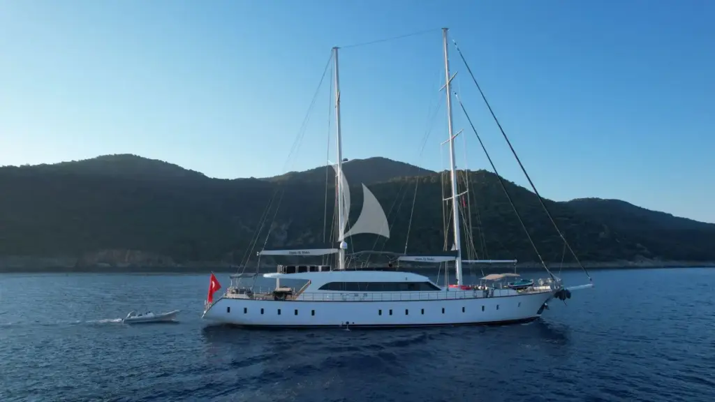 QUEEN OF MAKRI - Image 4