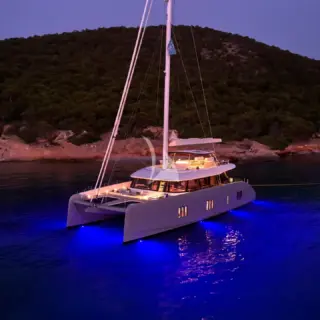 Above & Beyond in anchor