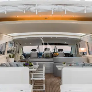 Indoor/Outdoor salon