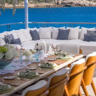 Sundeck Aft Seating