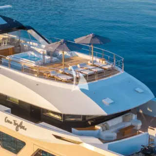 Sundeck forward