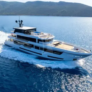 OCEAN BREEZE - Image 1