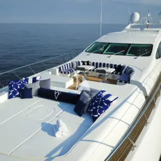 Bow Seating