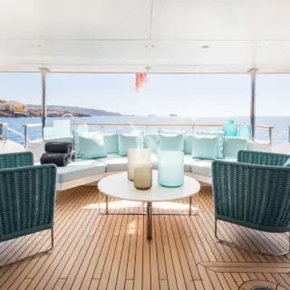 Main Deck Aft Lounge Area