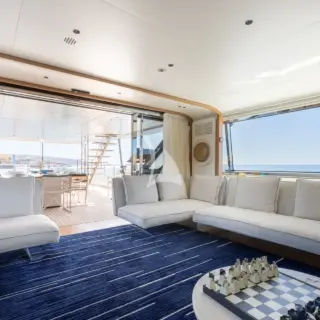 Upper Deck Skylounge