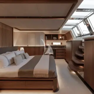 Lower deck owner's cabin