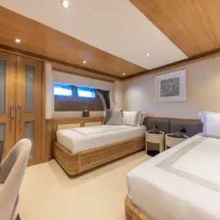 Twin Cabin