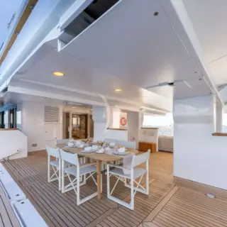 Main Deck Dining