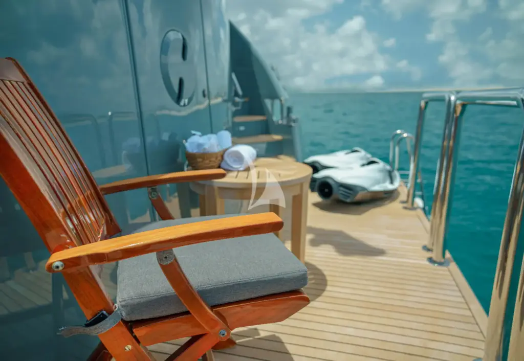 LADY VICTORY - Image 4