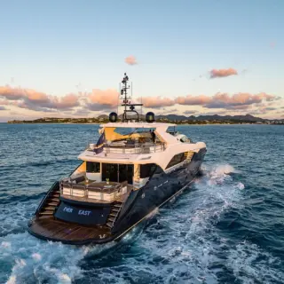 EVEREAST cruising