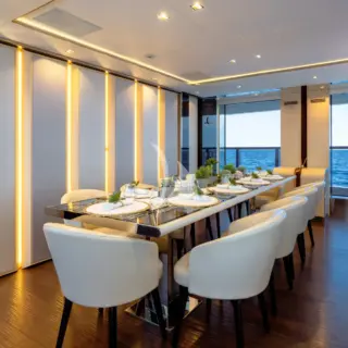Main deck dining