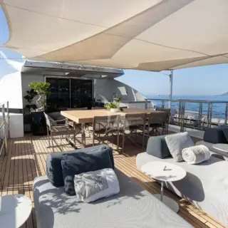 Flybridge