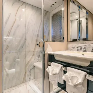 Port VIP Bathroom