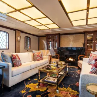Salon facing forward