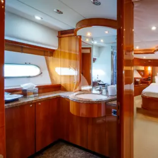 M/Y LADY YOUSRA VIP En-suite