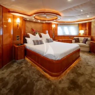 M/Y LADY YOUSRA Master Cabin 4