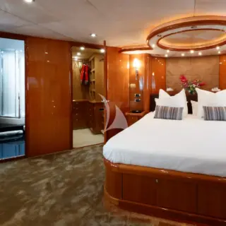 M/Y LADY YOUSRA Master Cabin 1