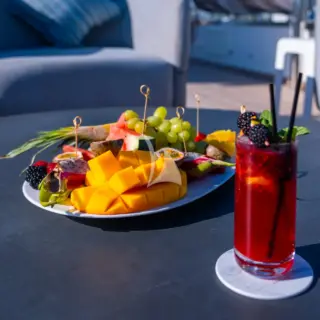 M/Y LADY YOUSRA  Lifestyle