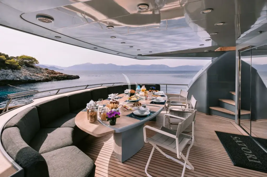 SATORI - Aft Deck dining (1)