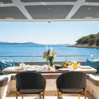 Main Deck - Al fresco Dining