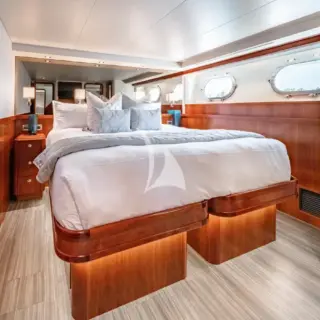 STRB Twin Stateroom (Convertible)