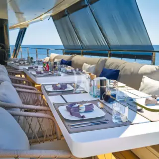 Upper Deck Dining