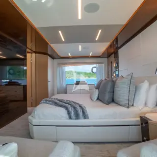 Main Deck Primary Suite