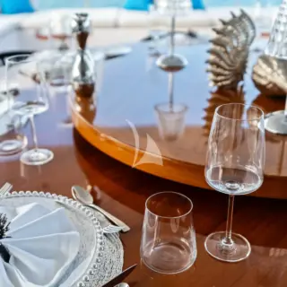 ROMEO FOXTROT - Formal dining Tablescape