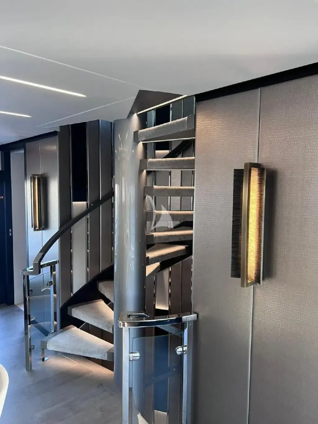 ROMEO FOXTROT - Stairwell