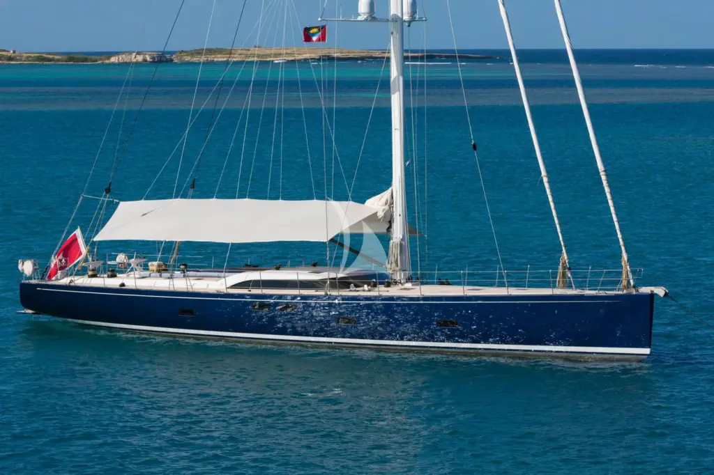 FARFALLA - At Anchor