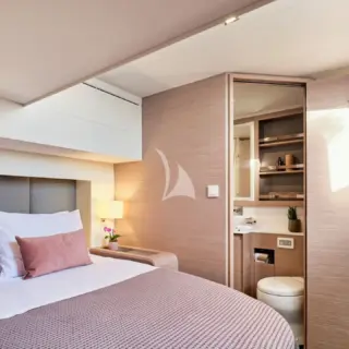 Aft cabin