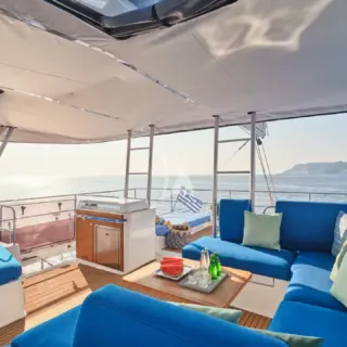 Flybridge seating area