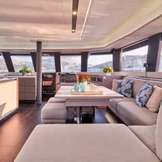 Main saloon with convertible dining table