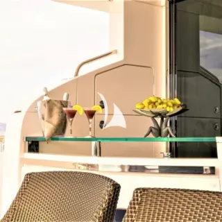 Aftdeck details