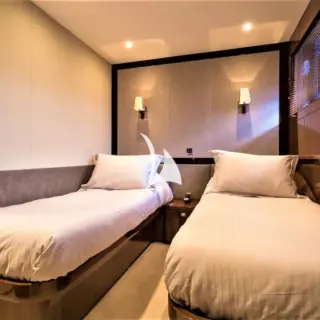 Twin cabin