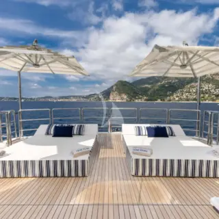 COME PRIMA sun deck