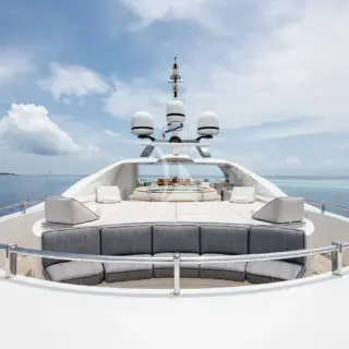 Sundeck fore