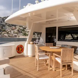 Flybridge