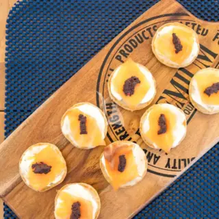 REHAB - Canapés to enjoy onboard