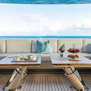 Main deck aft