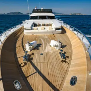 Foredeck area