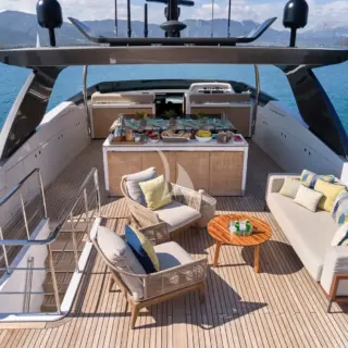 Upper deck lounge area
