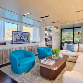 Salon area TV