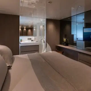 Double Cabin