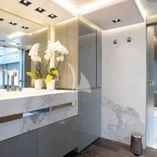Master cabin bathroom