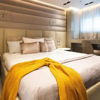 Forward VIP cabin