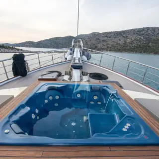 Nevra Queen - Image 16