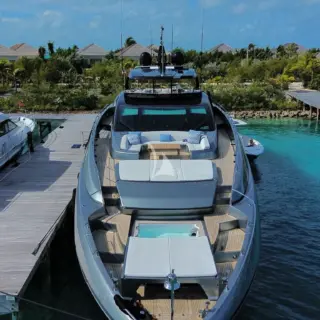 NO SURRENDER - Bow Seating & Jacuzzi 